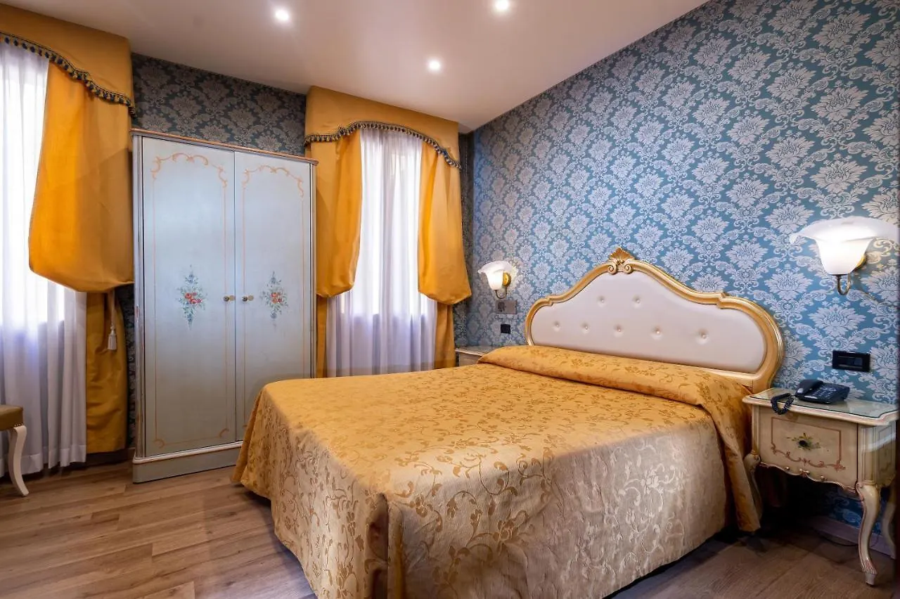 Hotel Santa Marina Velence