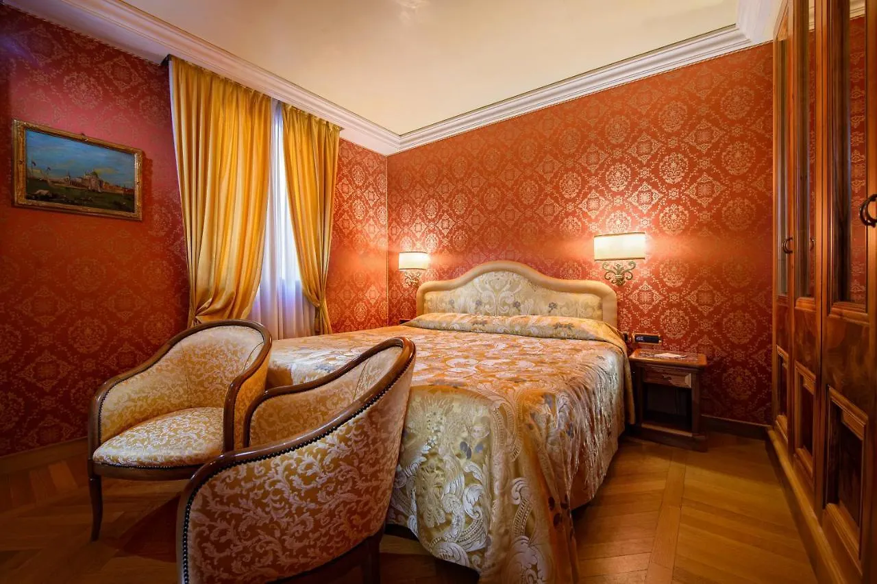 ****  Hotel Santa Marina Velence Olaszország