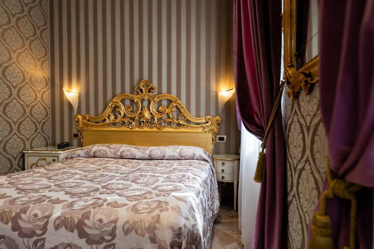 Hotel Santa Marina Venedik