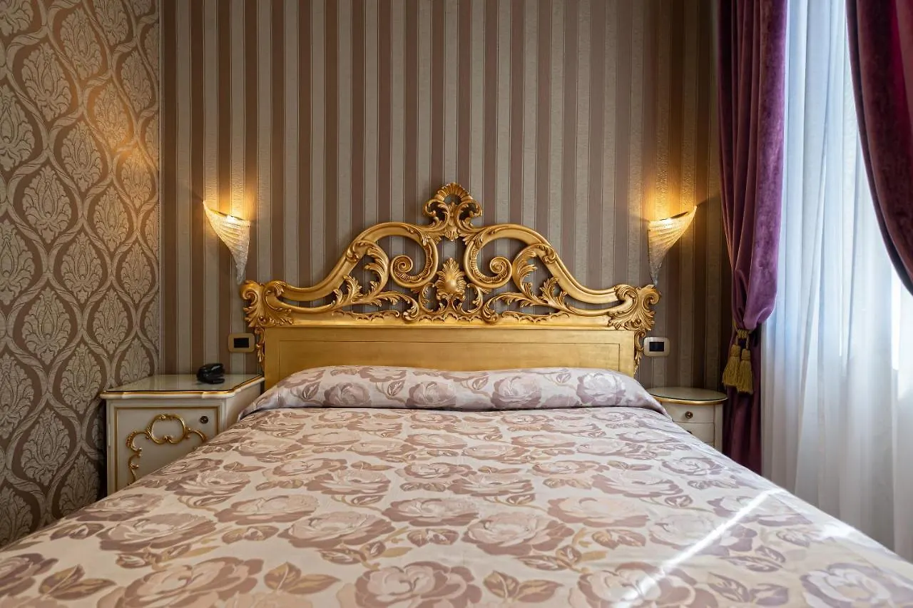 Hotel Santa Marina Veneza 4*,