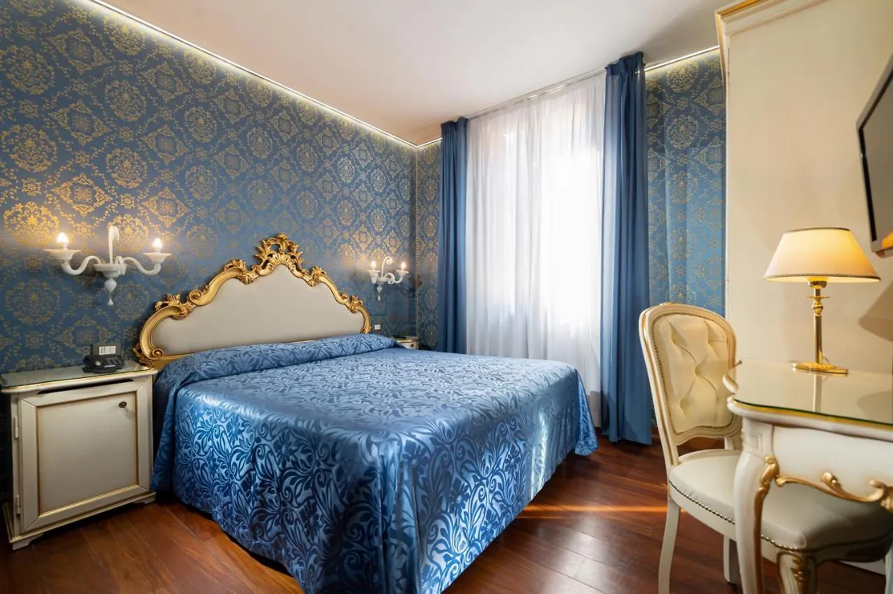 Hotel Santa Marina Veneza 4*,