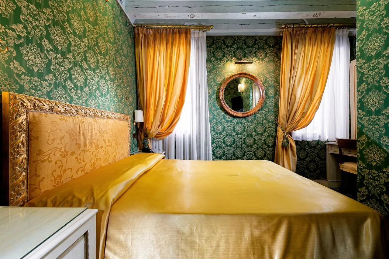 ****  Hotel Santa Marina Veneza Itália